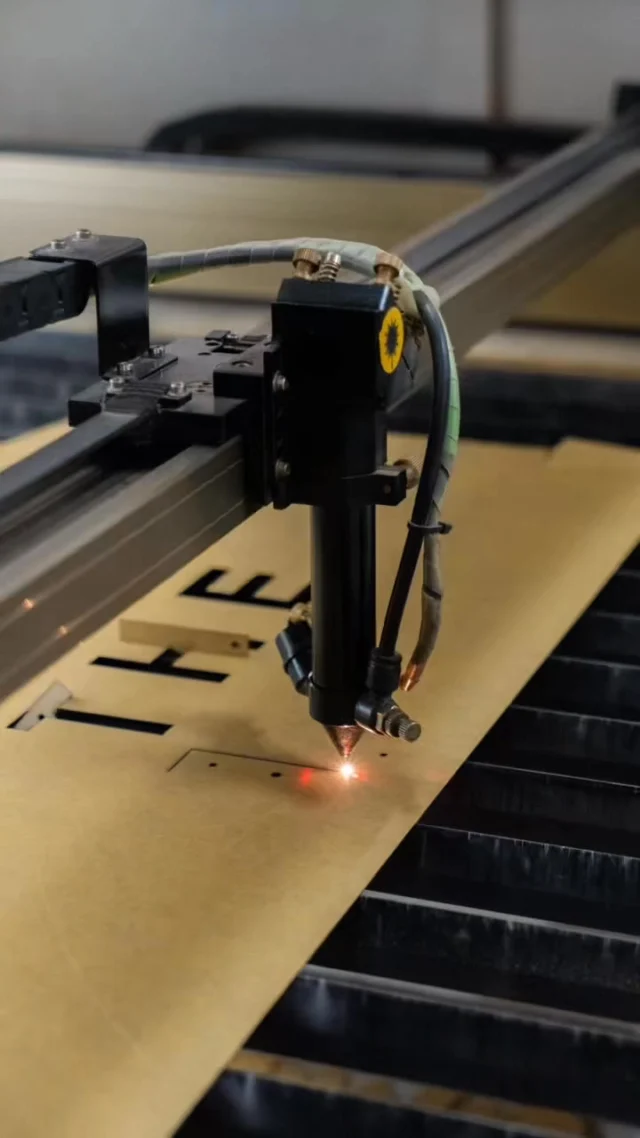 Our high tech machineries carves out perfection—literally. What would you create with this tech?" 

[Team Visual Solutions, Dubai, Riyadh, Visual Excellence, Custom Displays, Bespoke Designs, Creative Solutions, Display Innovation, Sculpture Art, Kiosk Design, Creative Displays]