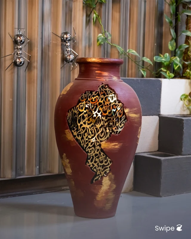 From single hero units to full rollouts, one execution mindset – details, details, details.
من قطعة عرض رئيسية واحدة إلى تنفيذات متكاملة، نهج واحد في العمل:
التفاصيل، ثم التفاصيل، ثم التفاصيل.

#teamvisualsolutions #dubai #customdisplays #creativesolutions #displayinnovation