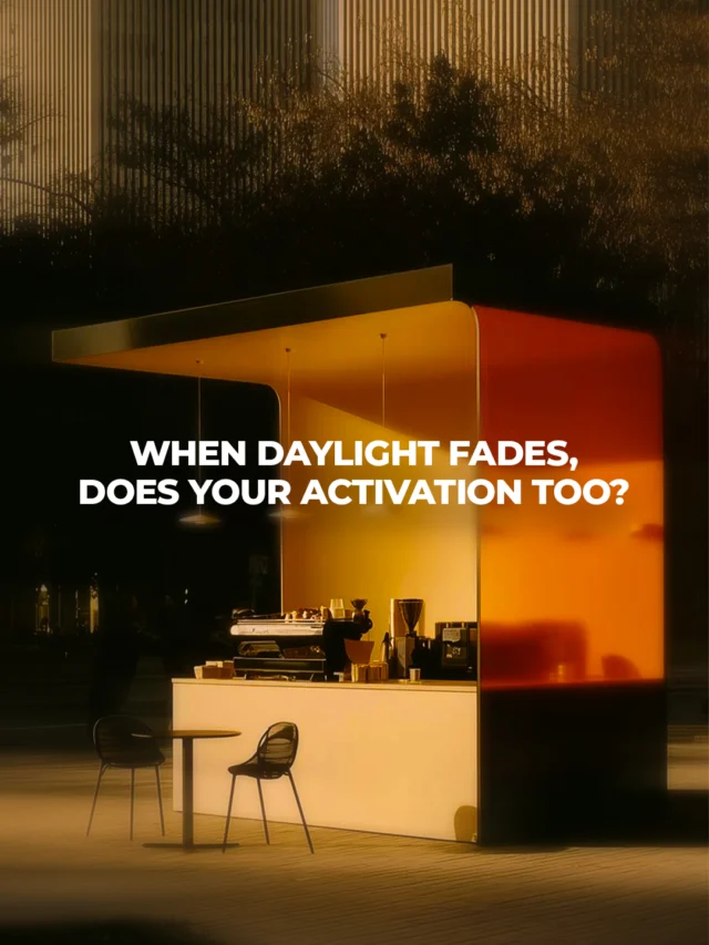 An outdoor activation should hold attention from daylight into the evening, and not lose impact once the light changes.

When does your activation need to work hardest for your audience?

يجب أن يحافظ التفعيل الخارجي على قدرته في جذب الانتباه من ضوء النهار حتى المساء، دون أن يفقد تأثيره مع تغيّر الإضاءة.
متى يحتاج تفعيل علامتك إلى تحقيق أقوى حضور أمام جمهورك؟

[outdoor activation Dubai, event lighting design UAE, winter brand activation, illuminated outdoor kiosk, experiential retail design]

#OutdoorActivation #LightingDesign #WinterRetail #ExperientialDesign #TeamVisualSolutions